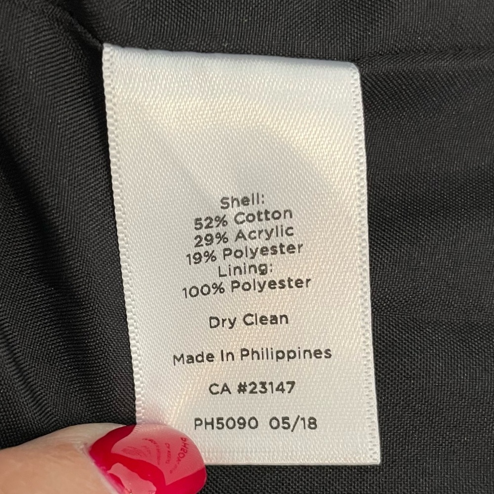 Talbots Textured Tweed Sheath Dress
Sleeveless Black Fringe Detail Lined, Size 8 - Picture 9 of 9